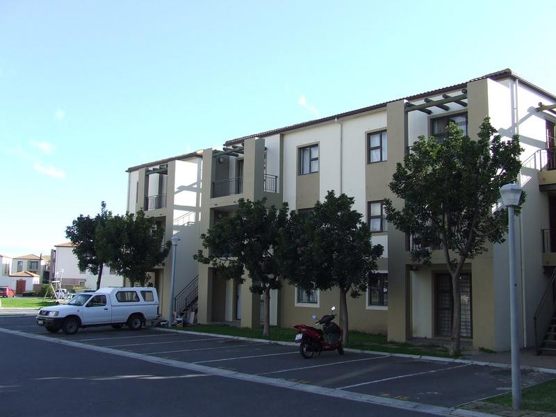 To Let 2 Bedroom Property for Rent in Guldenland Western Cape